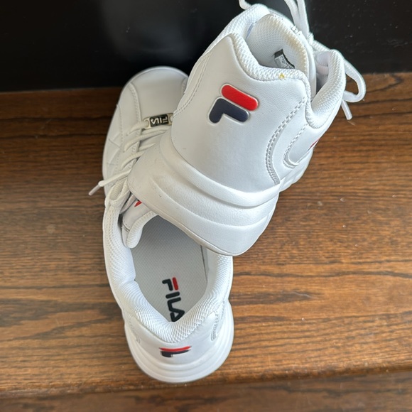 Bought on sale at 3999 Warren once inbox Fila fulcrum three - Picture 4 of 5